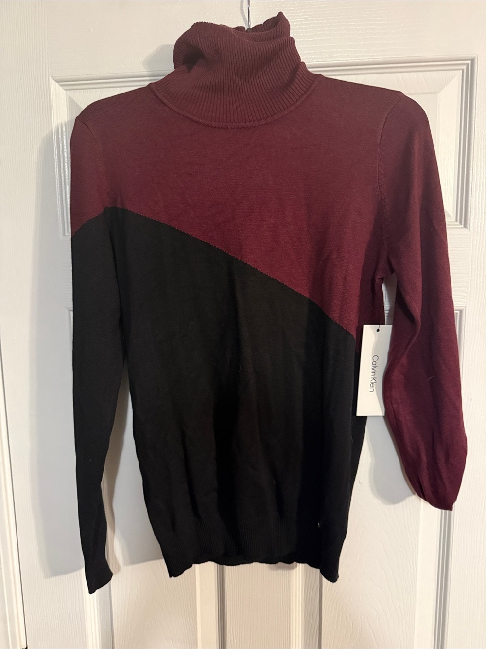 Calvin Klein Burgundy and Black Diagonal Colorblock Turtleneck Sweater